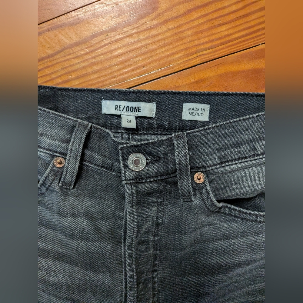 RE/DONE High Rise Crop Straight Jeans Raw Hem Black Size 28 - Picture 3 of 5